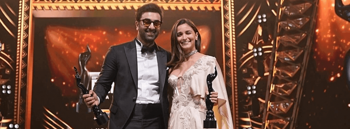 Corporate Event Stage Design | Virtual Reality Event Experts 